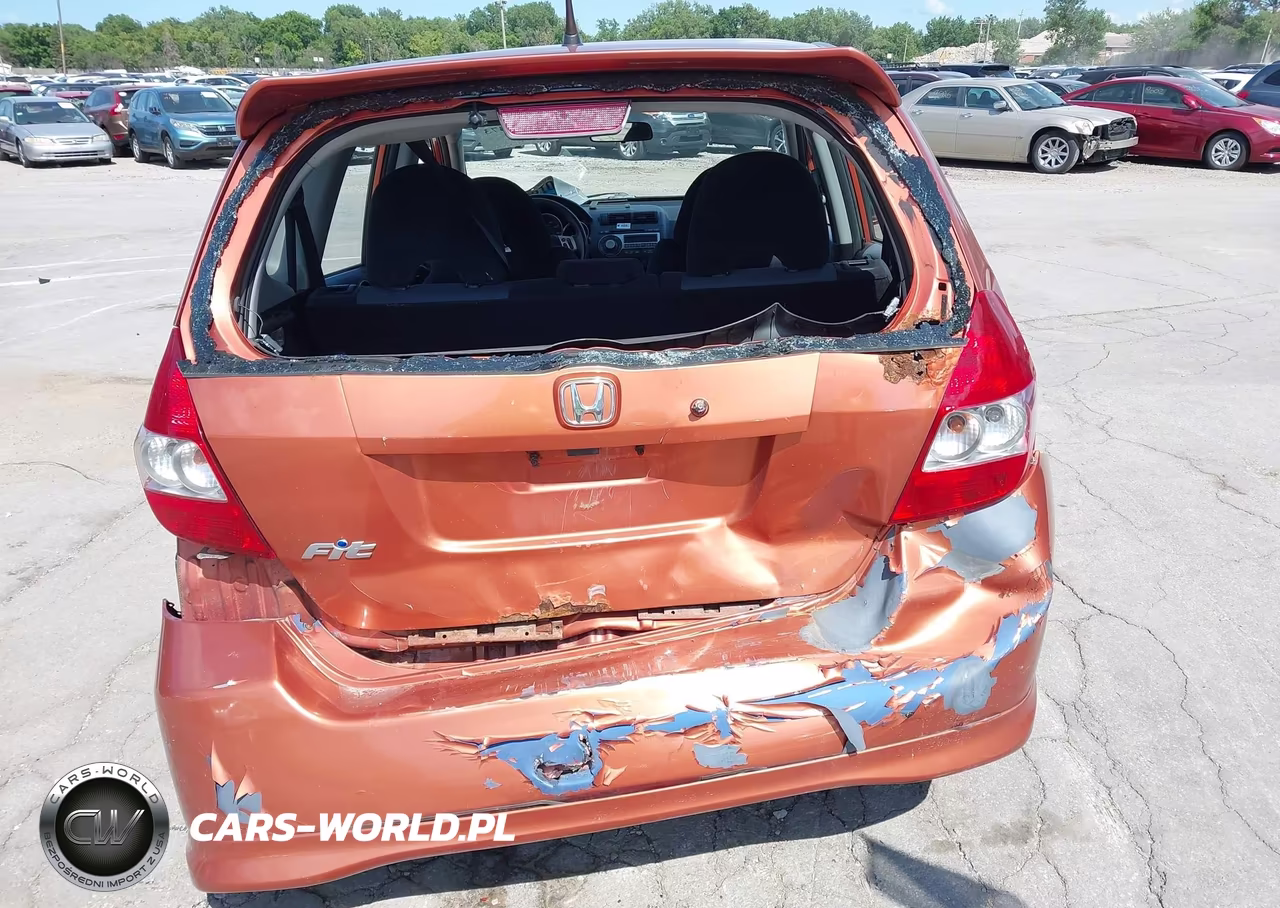 2007 Honda Fit Sport VIN:JHMGD38697S063320 - 15