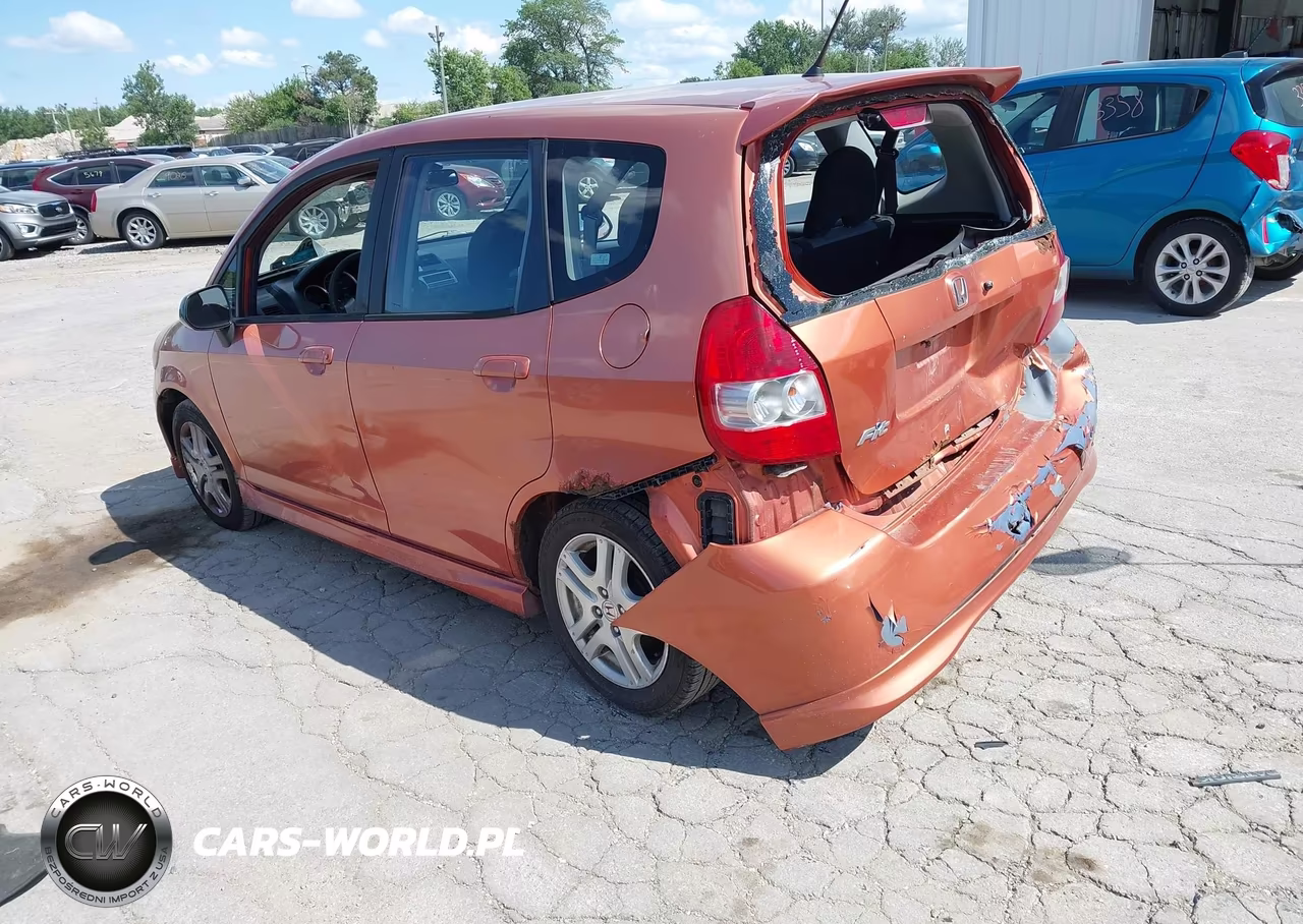 2007 Honda Fit Sport VIN:JHMGD38697S063320 - 3