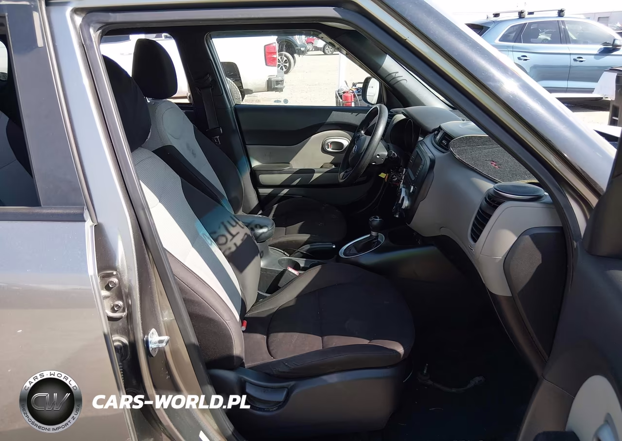 2018 Kia Soul VIN:KNDJN2A22J7567613 - 5
