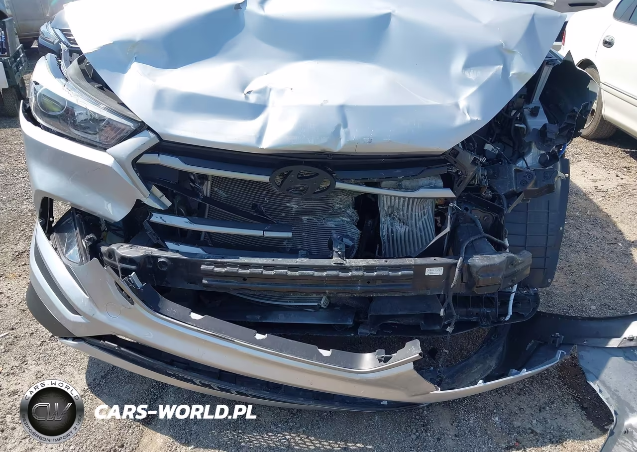 2018 Hyundai Tucson Value VIN:KM8J33A2XJU646326 - 6
