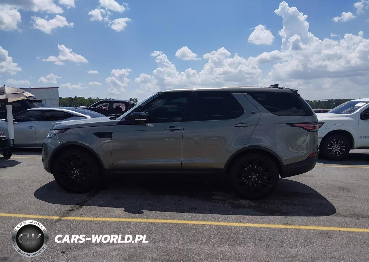 2017 Land Rover Discovery First Edition VIN:SALRTBBV7HA015211 - 14