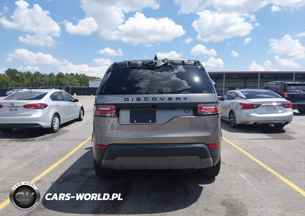 2017 Land Rover Discovery First Edition VIN:SALRTBBV7HA015211 - 16