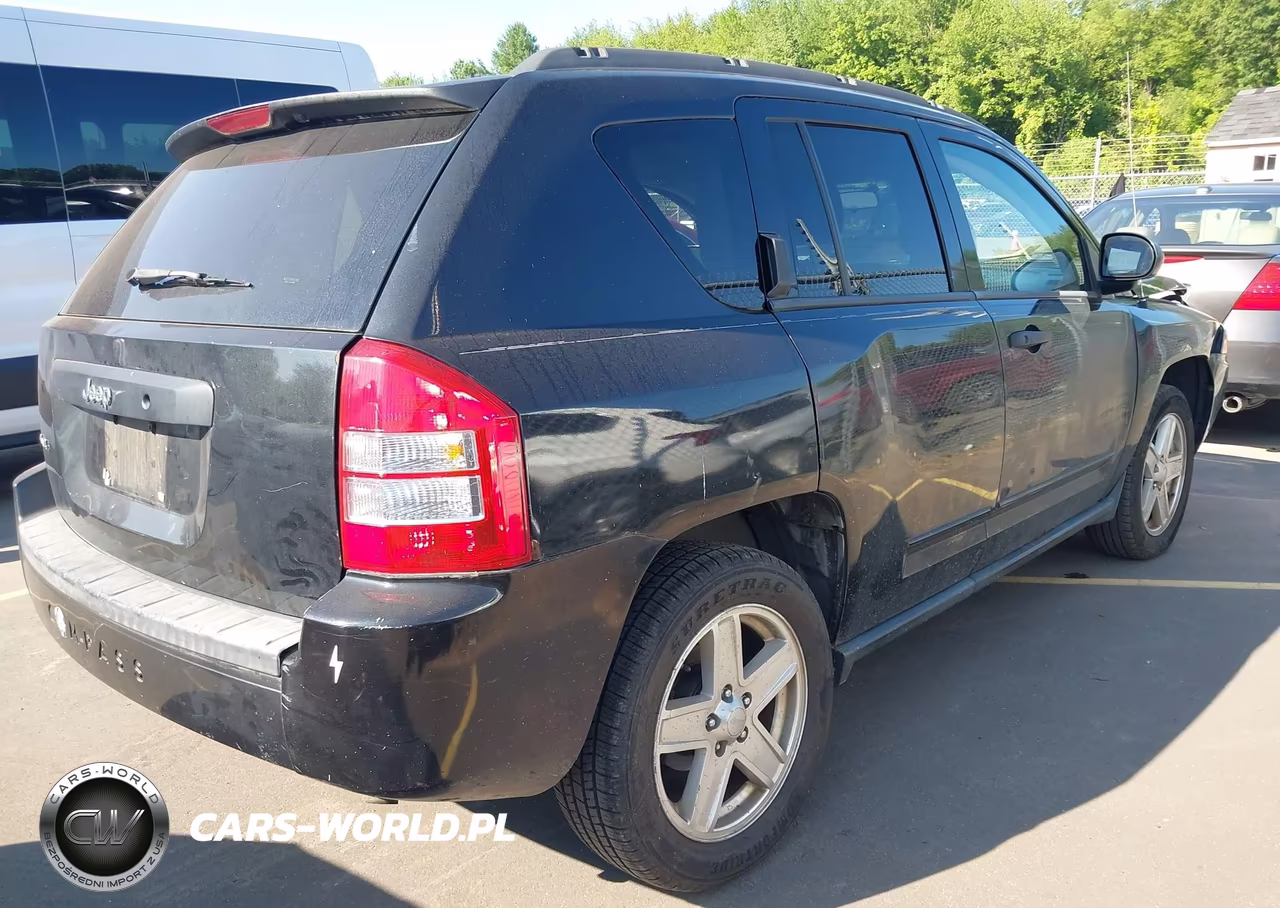 2010 Jeep Compass Sport VIN:1J4NF1FB6AD640611 - 4