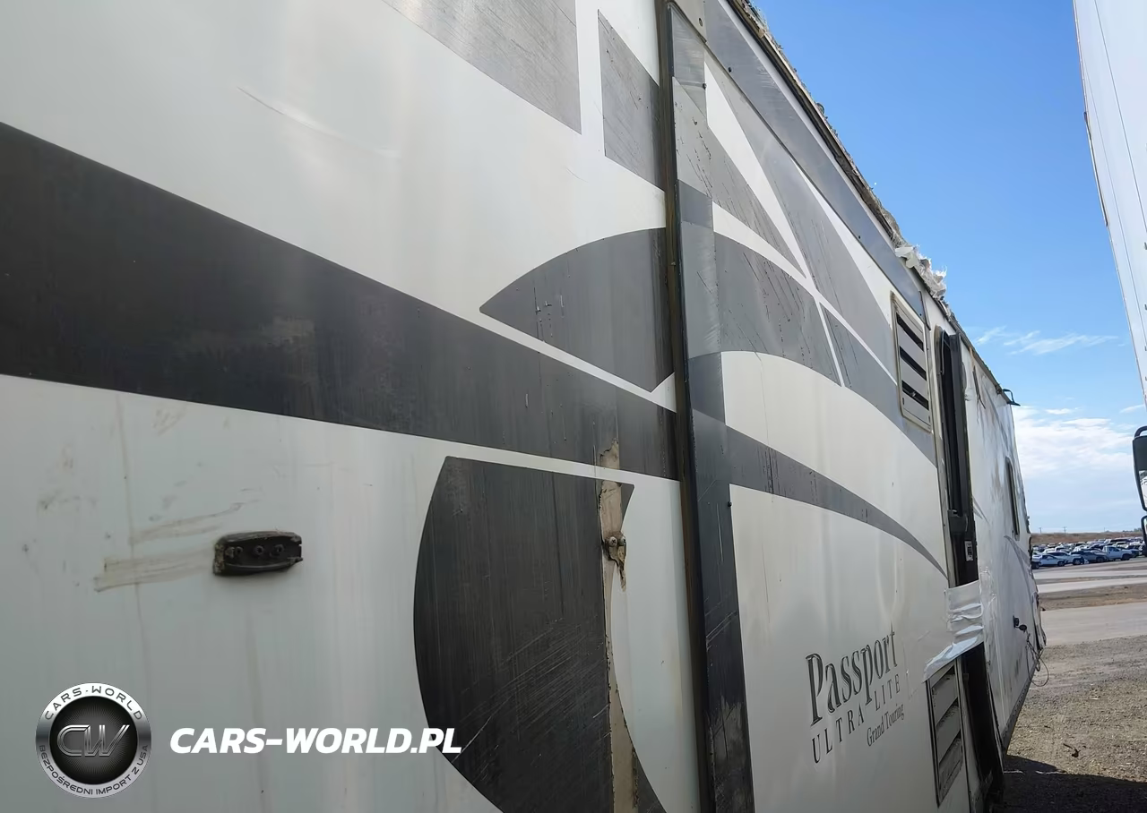 2016 Passport Other VIN:4YDT33229GX415370 - 8