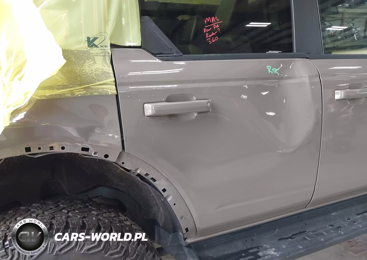 2025 Ford Bronco Outer Banks VIN:1FMEE8BP9SLB01258 - 17