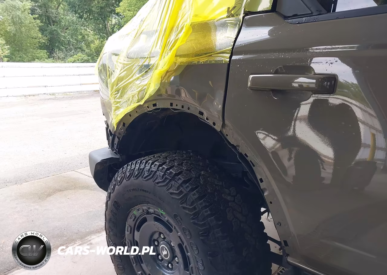 2025 Ford Bronco Outer Banks VIN:1FMEE8BP9SLB01258 - 18