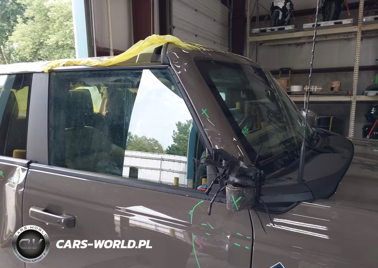 2025 Ford Bronco Outer Banks VIN:1FMEE8BP9SLB01258 - 19