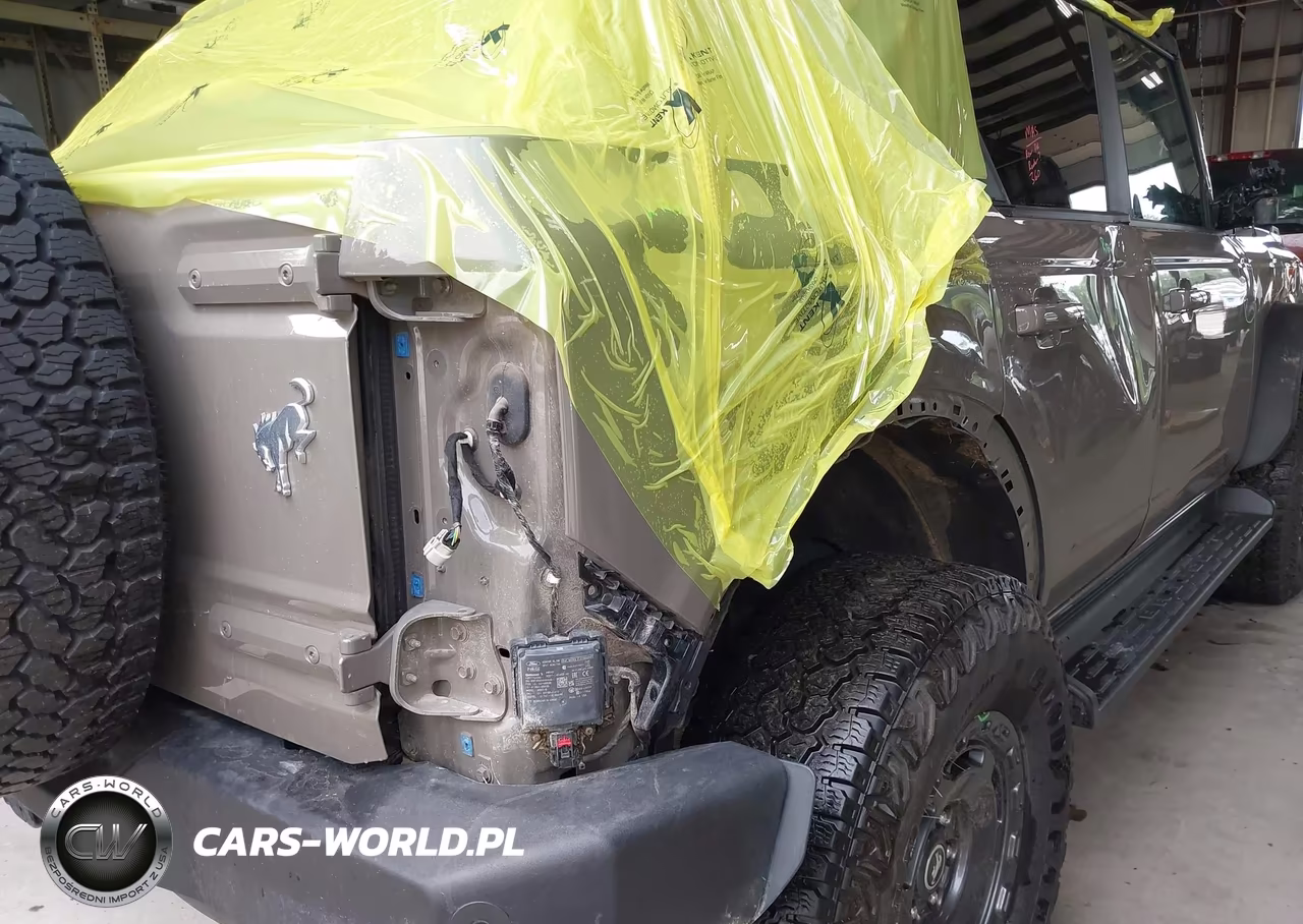 2025 Ford Bronco Outer Banks VIN:1FMEE8BP9SLB01258 - 6