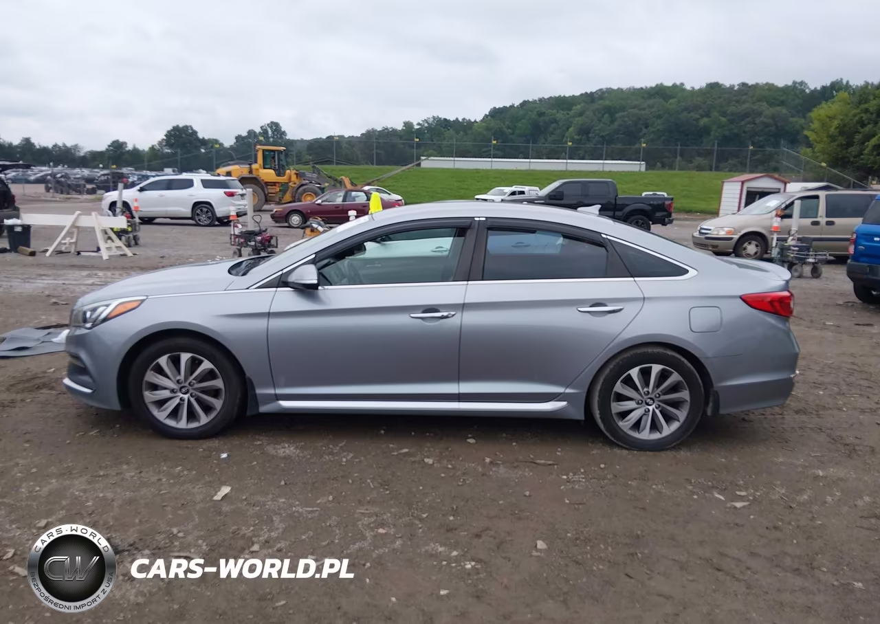 2015 Hyundai Sonata Sport VIN:5NPE34AFXFH142939 - 14