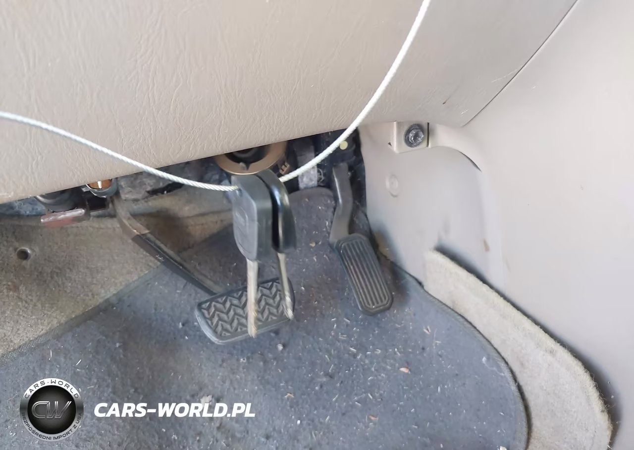 2008 Toyota Sienna Le VIN:5TDZK23C38S123397 - 11