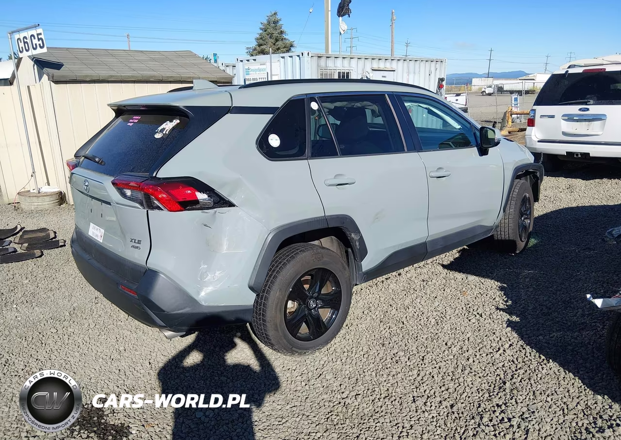 2021 Toyota Rav4 Xle VIN:2T3P1RFV8MW159966 - 4