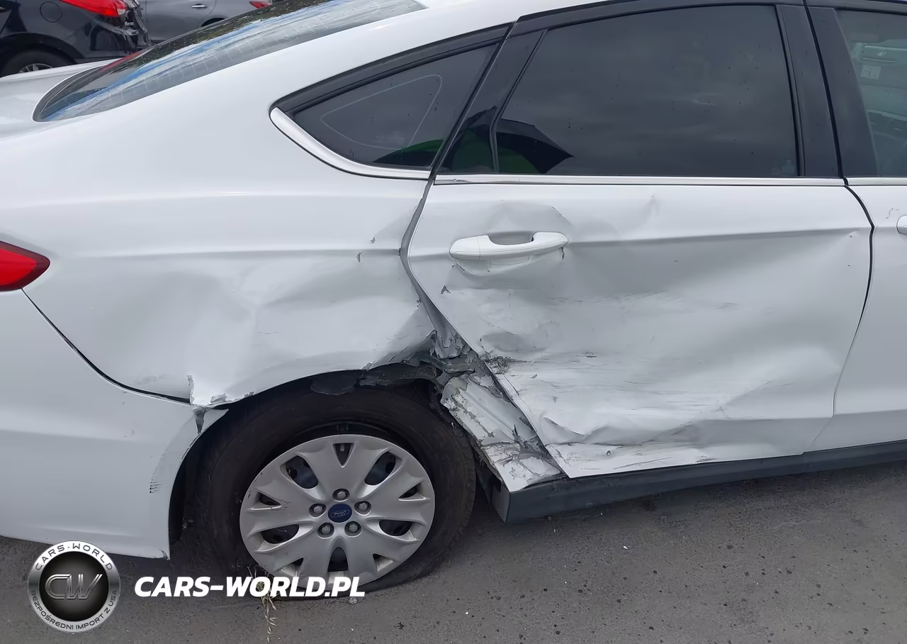 2020 Ford Fusion S VIN:3FA6P0G76LR112806 - 6