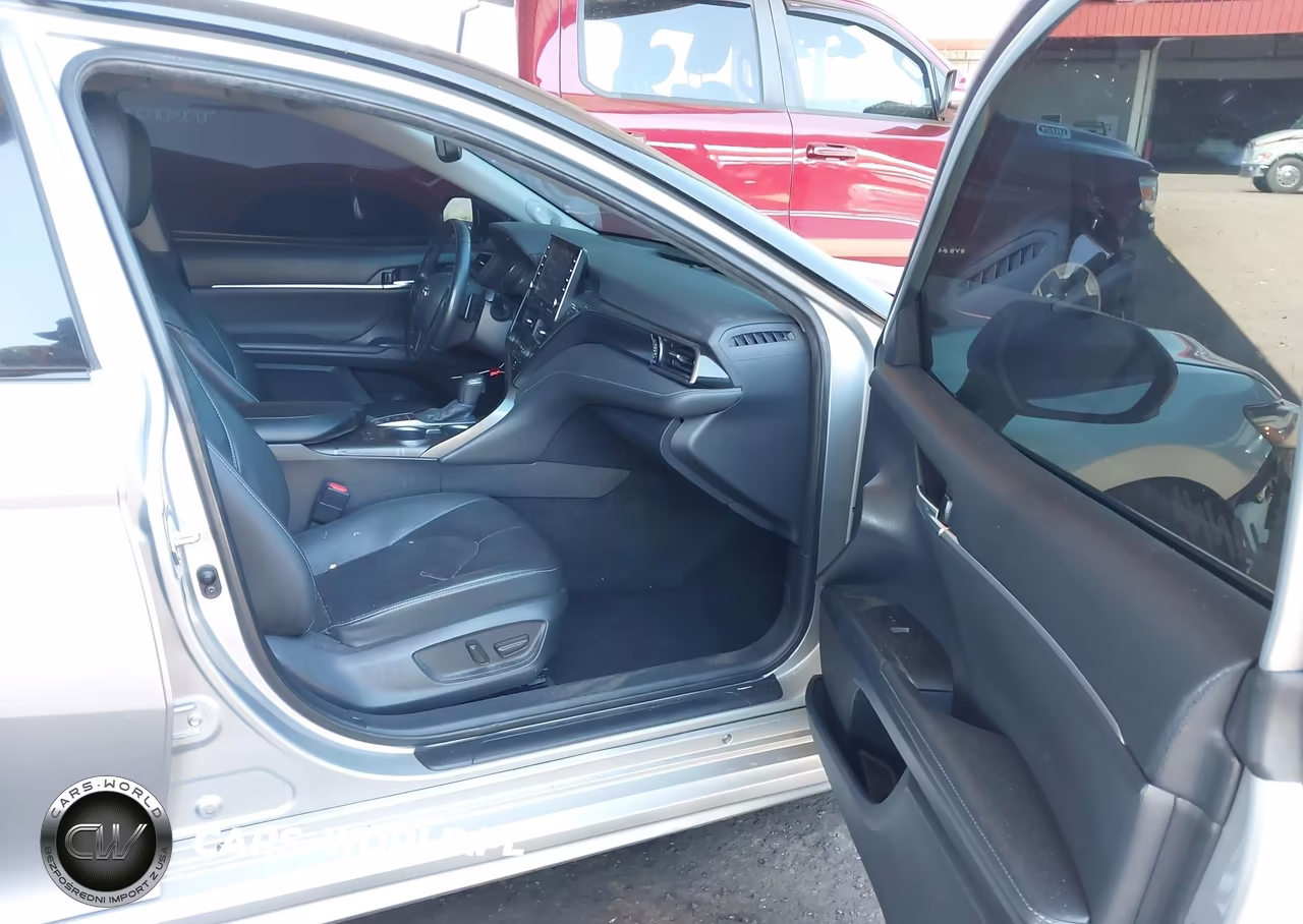 2022 Toyota Camry Xse V6 VIN:4T1KZ1AK8NU068255 - 5