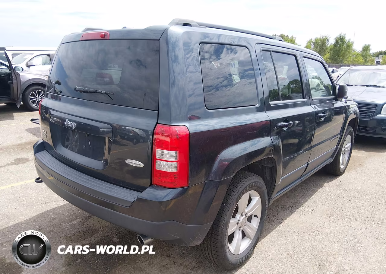 2014 Jeep Patriot Latitude VIN:1C4NJRFB9ED688368 - 4