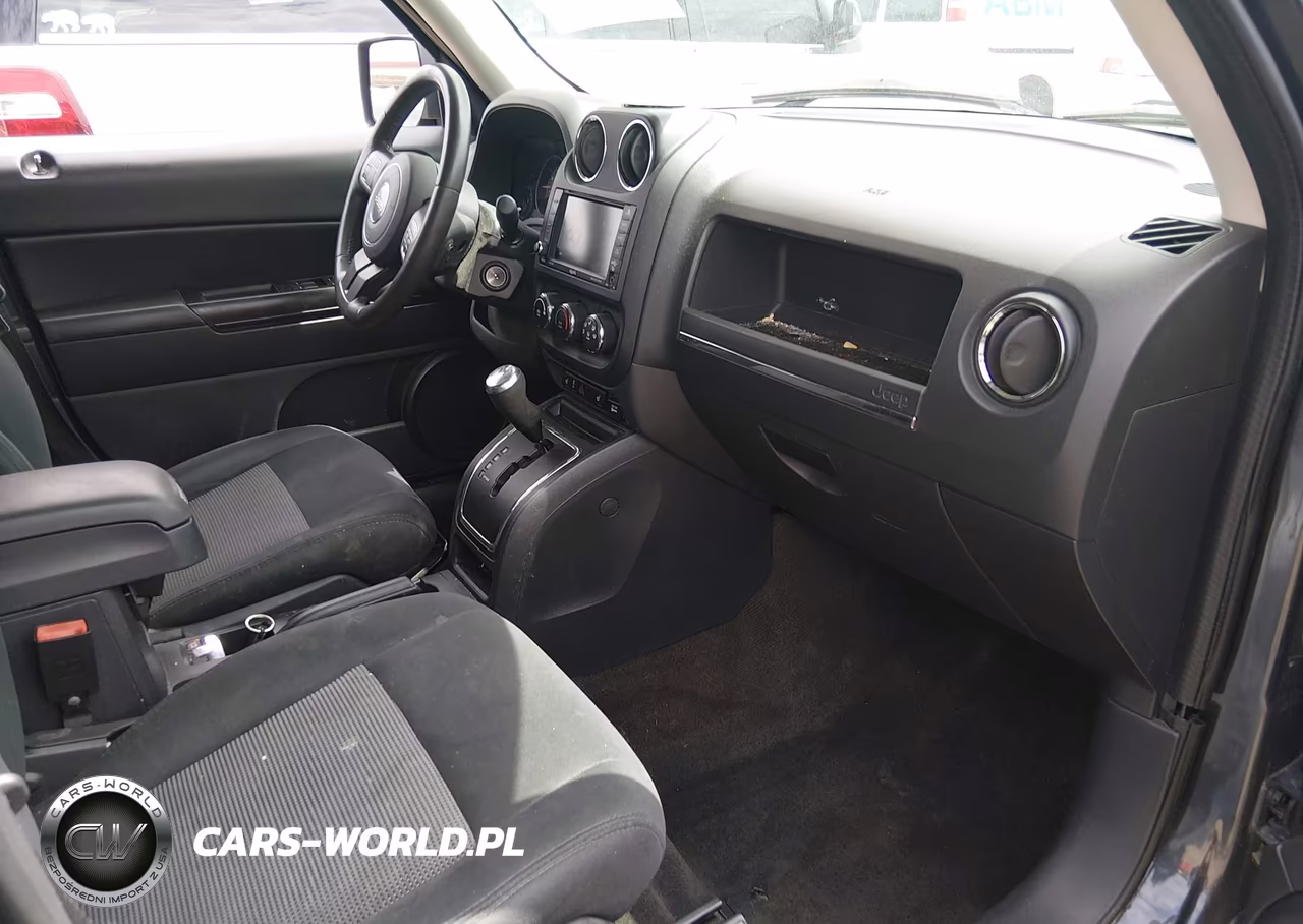 2014 Jeep Patriot Latitude VIN:1C4NJRFB9ED688368 - 5