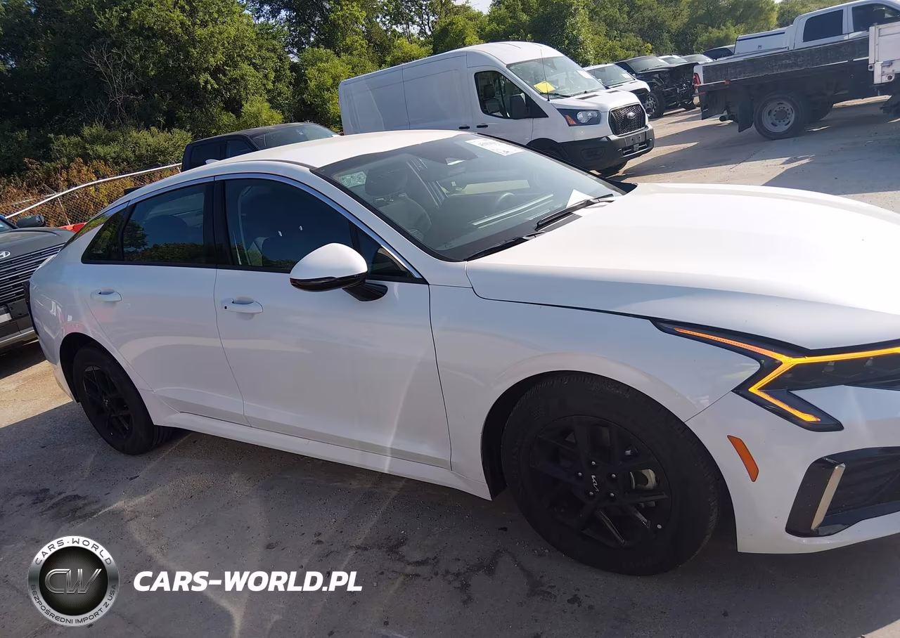 2026 Kia K5 Lxs Fwd VIN:KNAG24J70T5427209 - 13