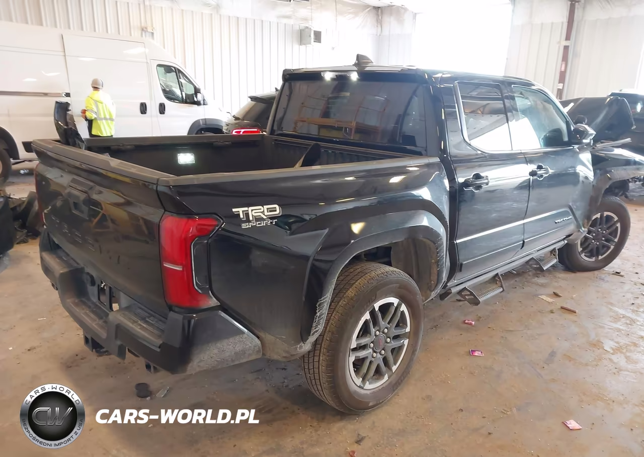 2025 Toyota Tacoma Trd Sport VIN:3TMLB5JN1SM134577 - 4