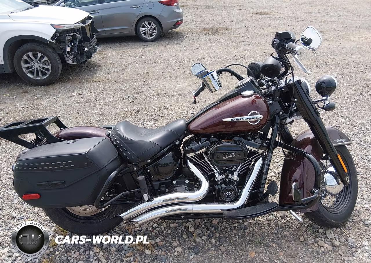 2018 Harley-Davidson Flhcs Heritage Classic 114 VIN:1HD1YBK17JC030531 - 12