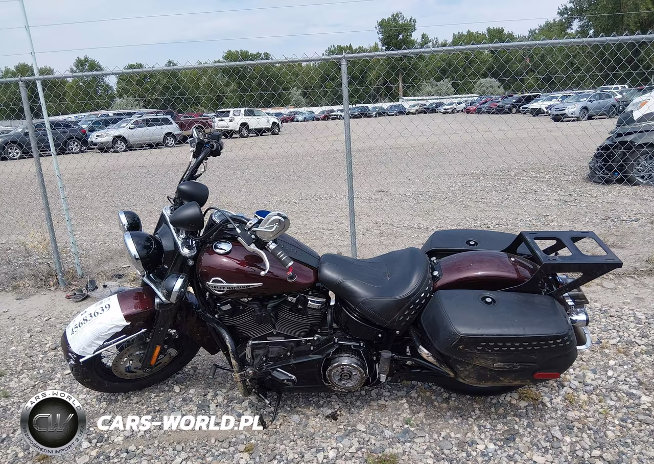 2018 Harley-Davidson Flhcs Heritage Classic 114 VIN:1HD1YBK17JC030531 - 13