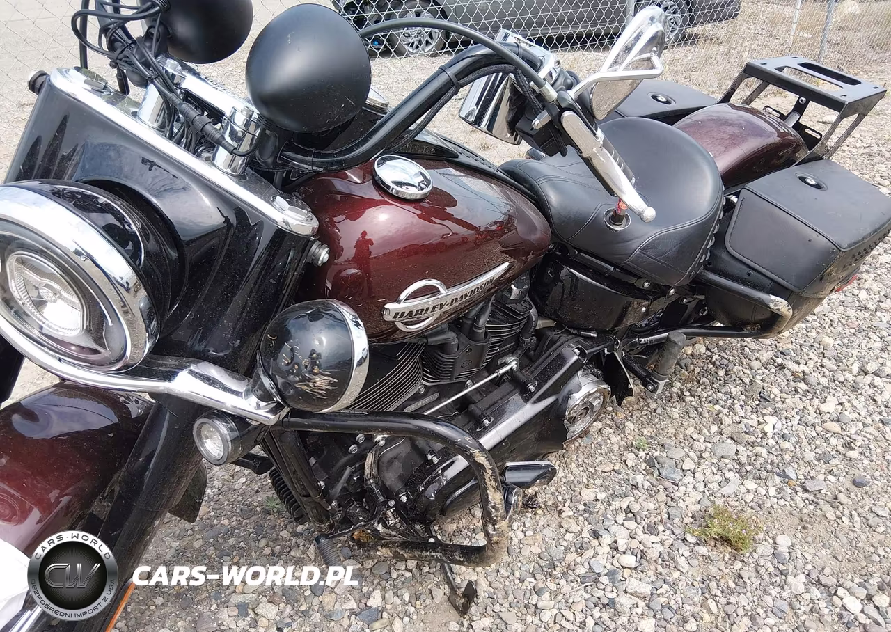 2018 Harley-Davidson Flhcs Heritage Classic 114 VIN:1HD1YBK17JC030531 - 15