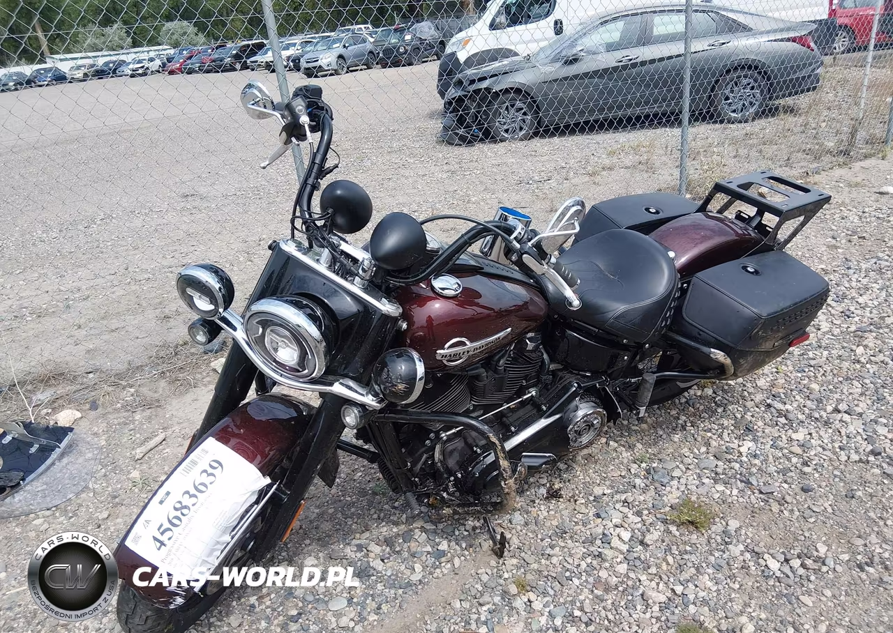 2018 Harley-Davidson Flhcs Heritage Classic 114 VIN:1HD1YBK17JC030531 - 2