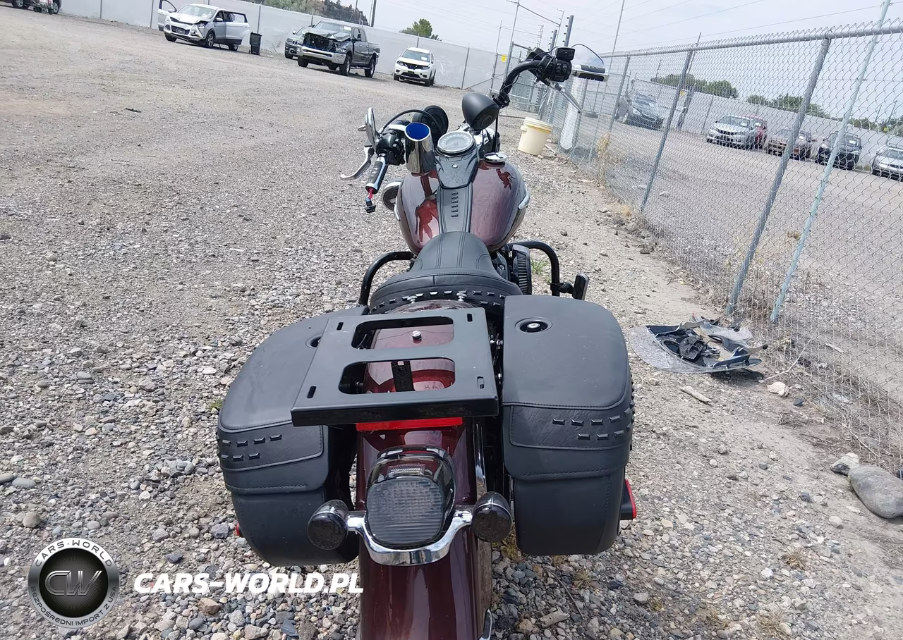 2018 Harley-Davidson Flhcs Heritage Classic 114 VIN:1HD1YBK17JC030531 - 6