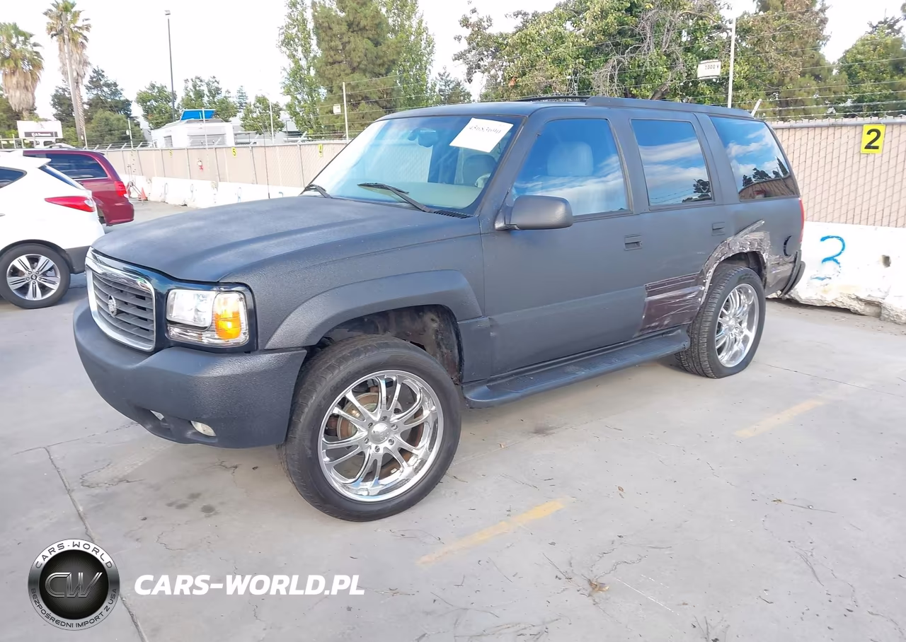 2000 Cadillac Escalade Standard VIN:1GYEK13R9YR141991 - 2