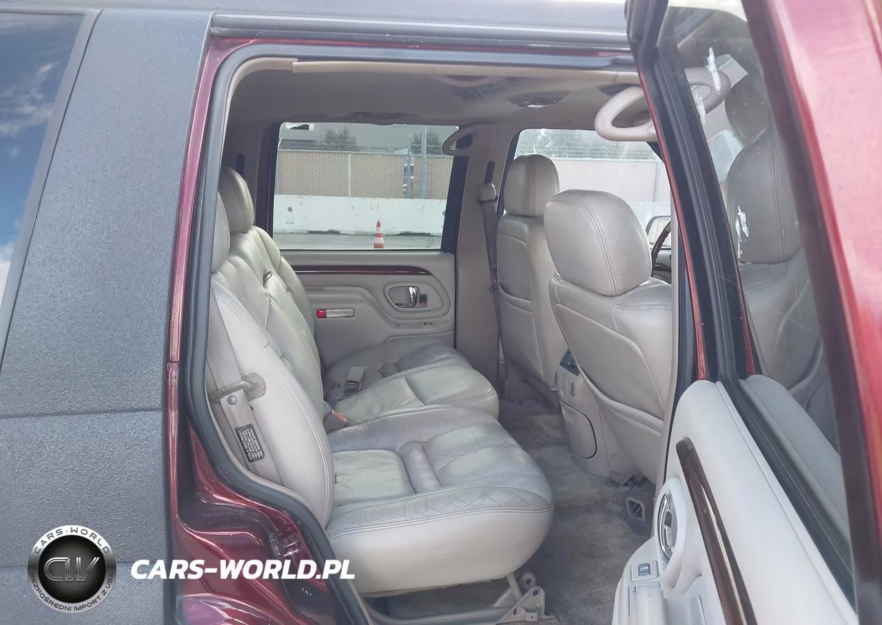 2000 Cadillac Escalade Standard VIN:1GYEK13R9YR141991 - 8