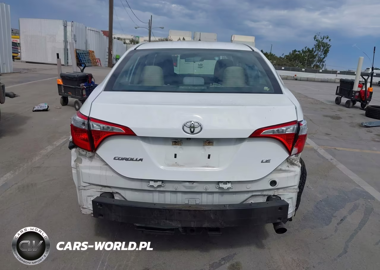 2015 Toyota Corolla Le Plus VIN:5YFBURHE3FP196211 - 17