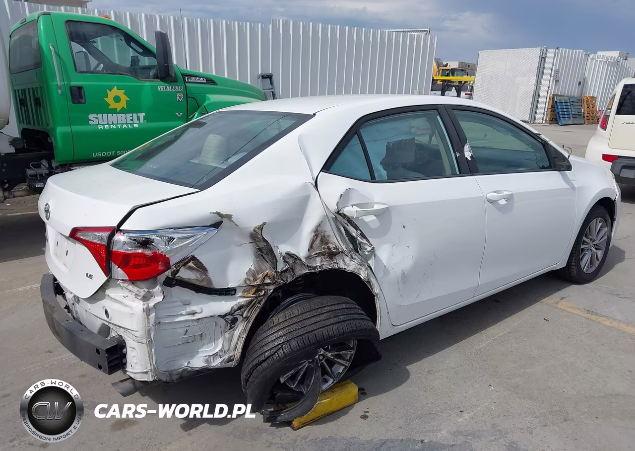 2015 Toyota Corolla Le Plus VIN:5YFBURHE3FP196211 - 6