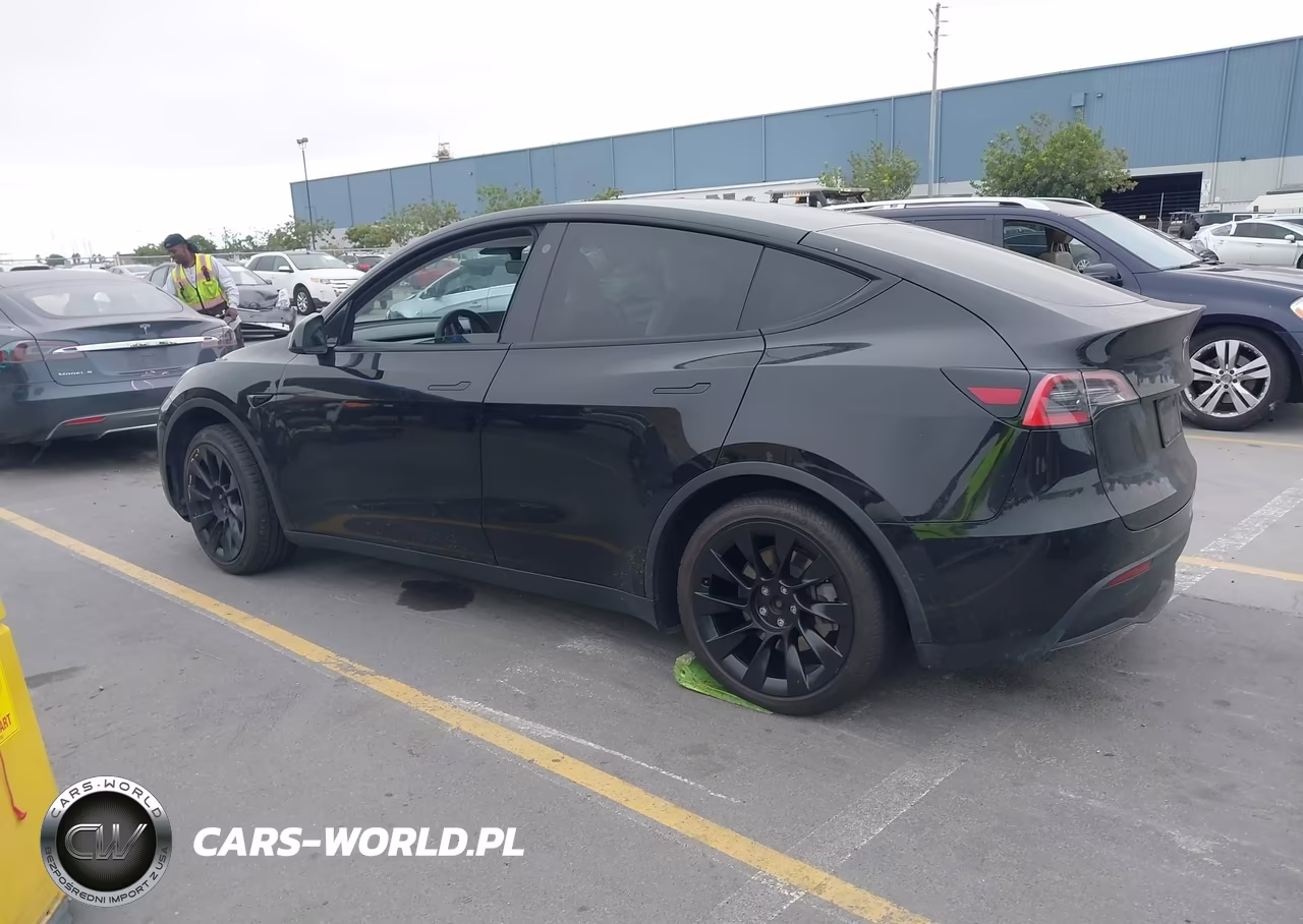 2021 Tesla Model Y Long Range Dual Motor All-Wheel Drive VIN:5YJYGDEE0MF102500 - 3