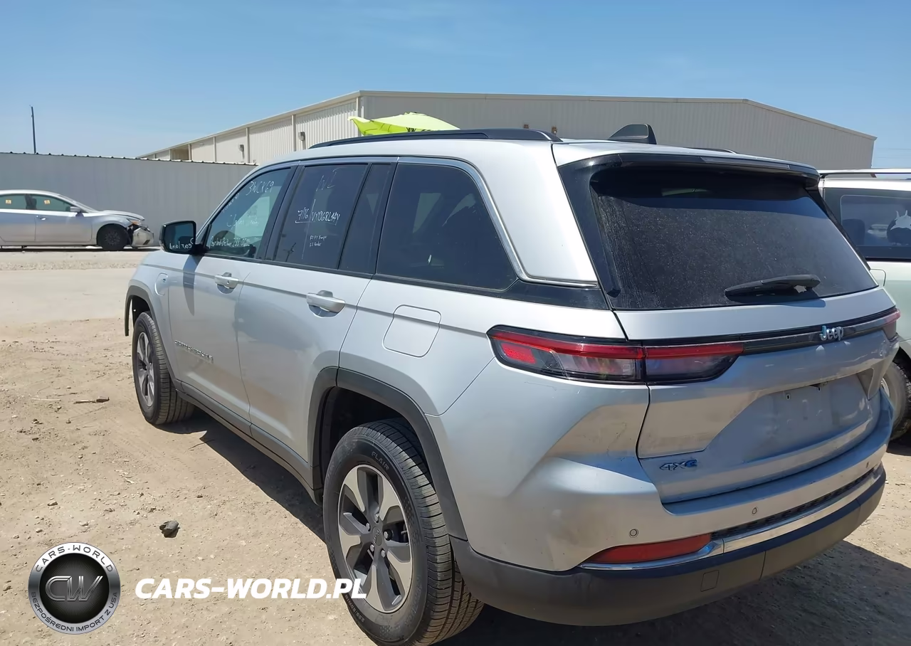 2024 Jeep Grand Cherokee 4Xe VIN:1C4RJYB68R8531983 - 3