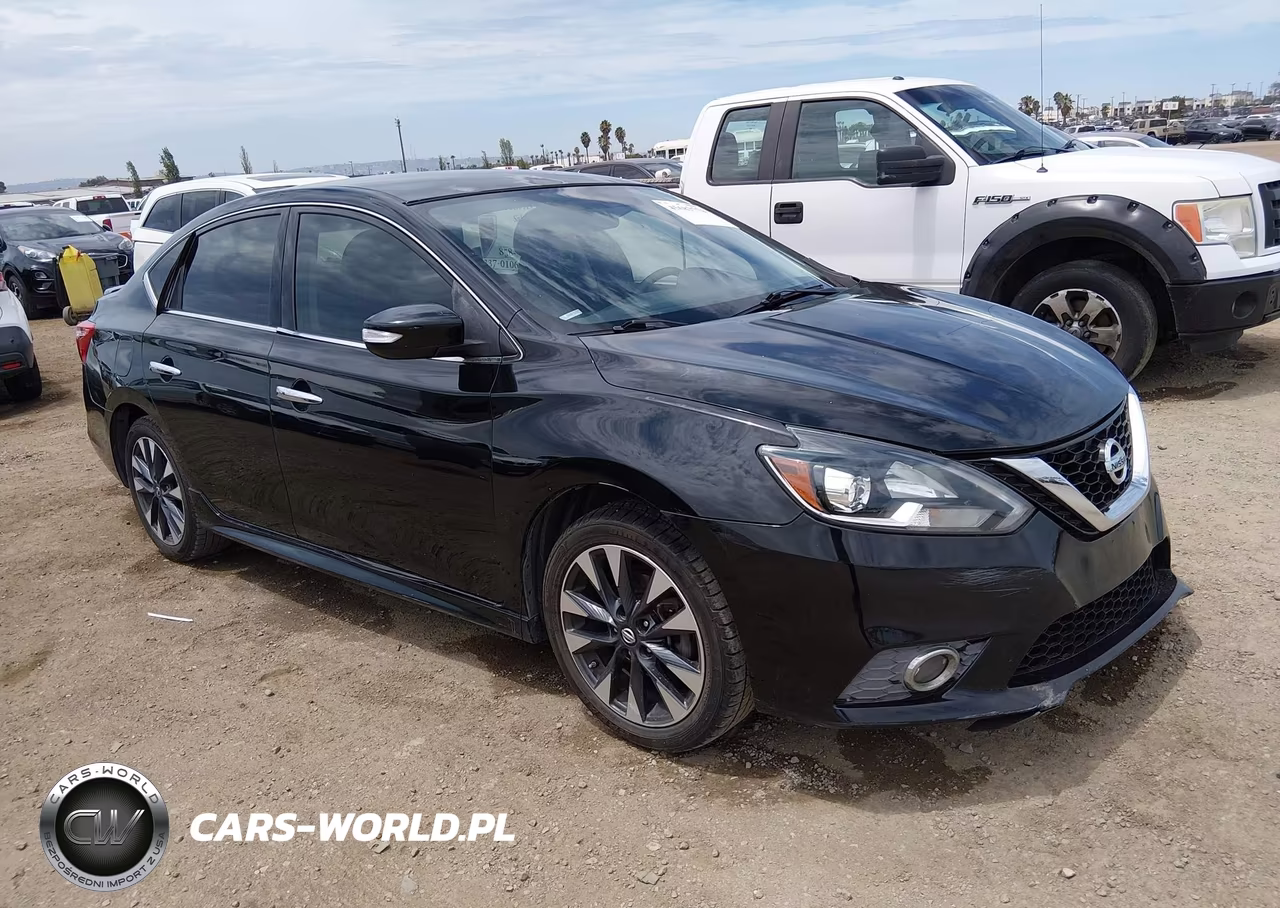 2016 Nissan Sentra Sr – zdjęcie 1 z 11