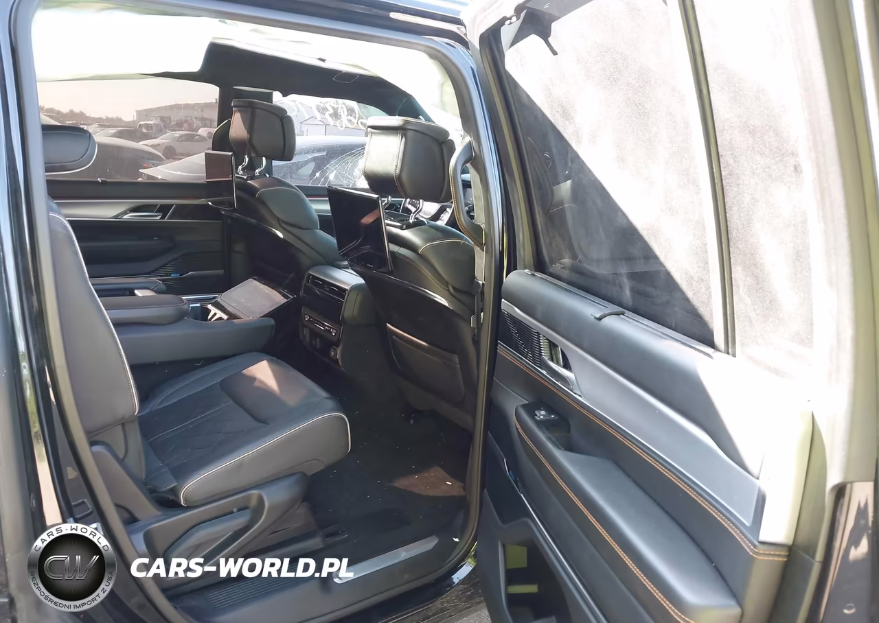 2022 Jeep Grand Wagoneer Series Iii 4X4 VIN:1C4SJVGJ8NS109948 - 8