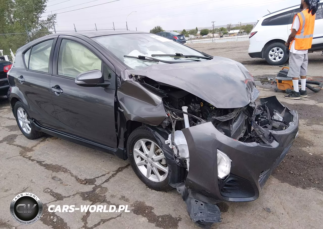 2017 Toyota Prius C One