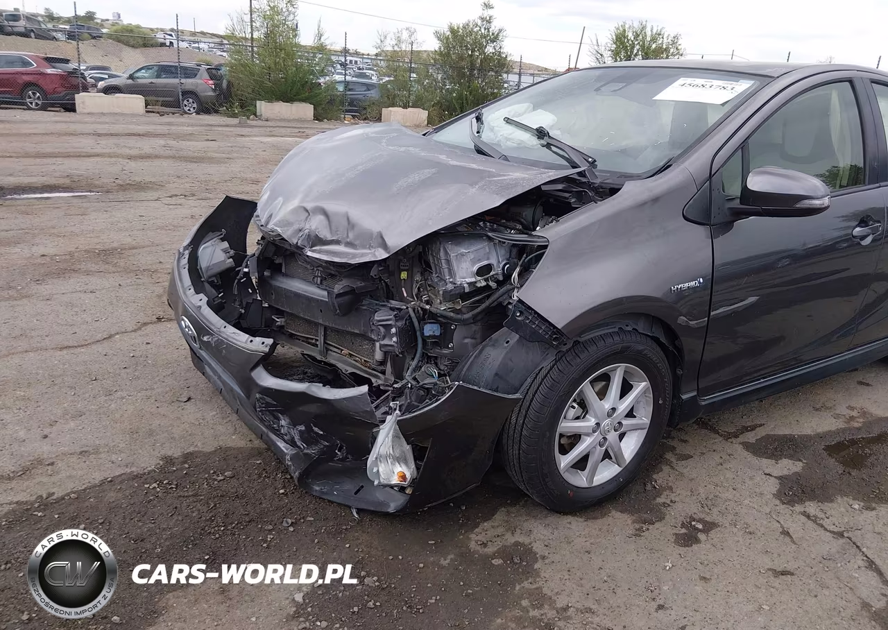 2017 Toyota Prius C One VIN:JTDKDTB30H1592575 - 6