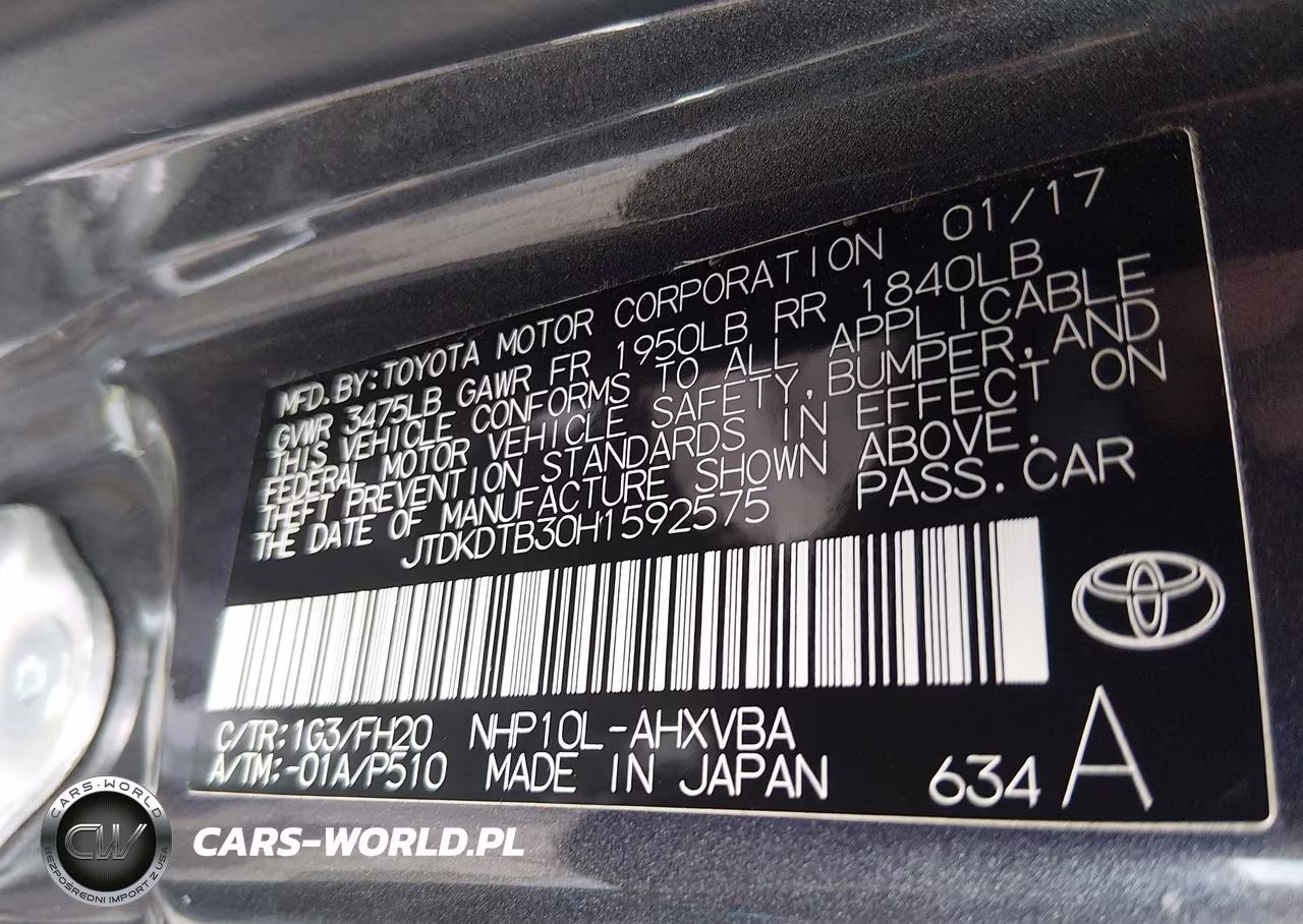 2017 Toyota Prius C One VIN:JTDKDTB30H1592575 - 9