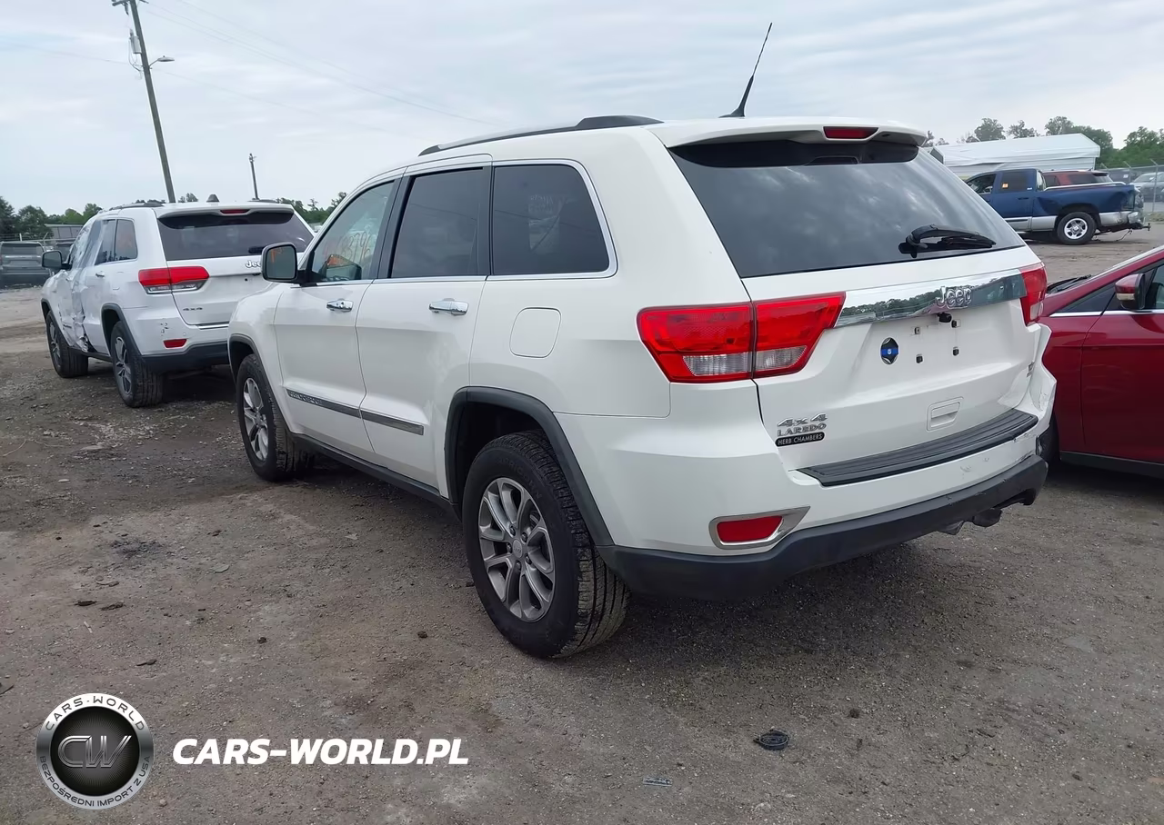 2011 Jeep Grand Cherokee Laredo VIN:1J4RR4GG1BC515009 - 3