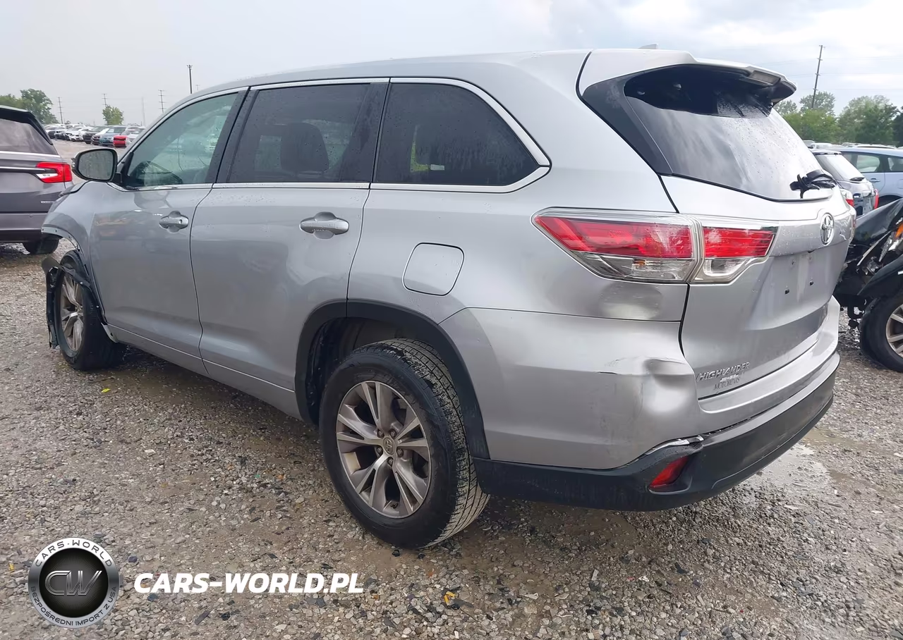 2015 Toyota Highlander Le Plus V6 VIN:5TDZKRFH0FS091490 - 3