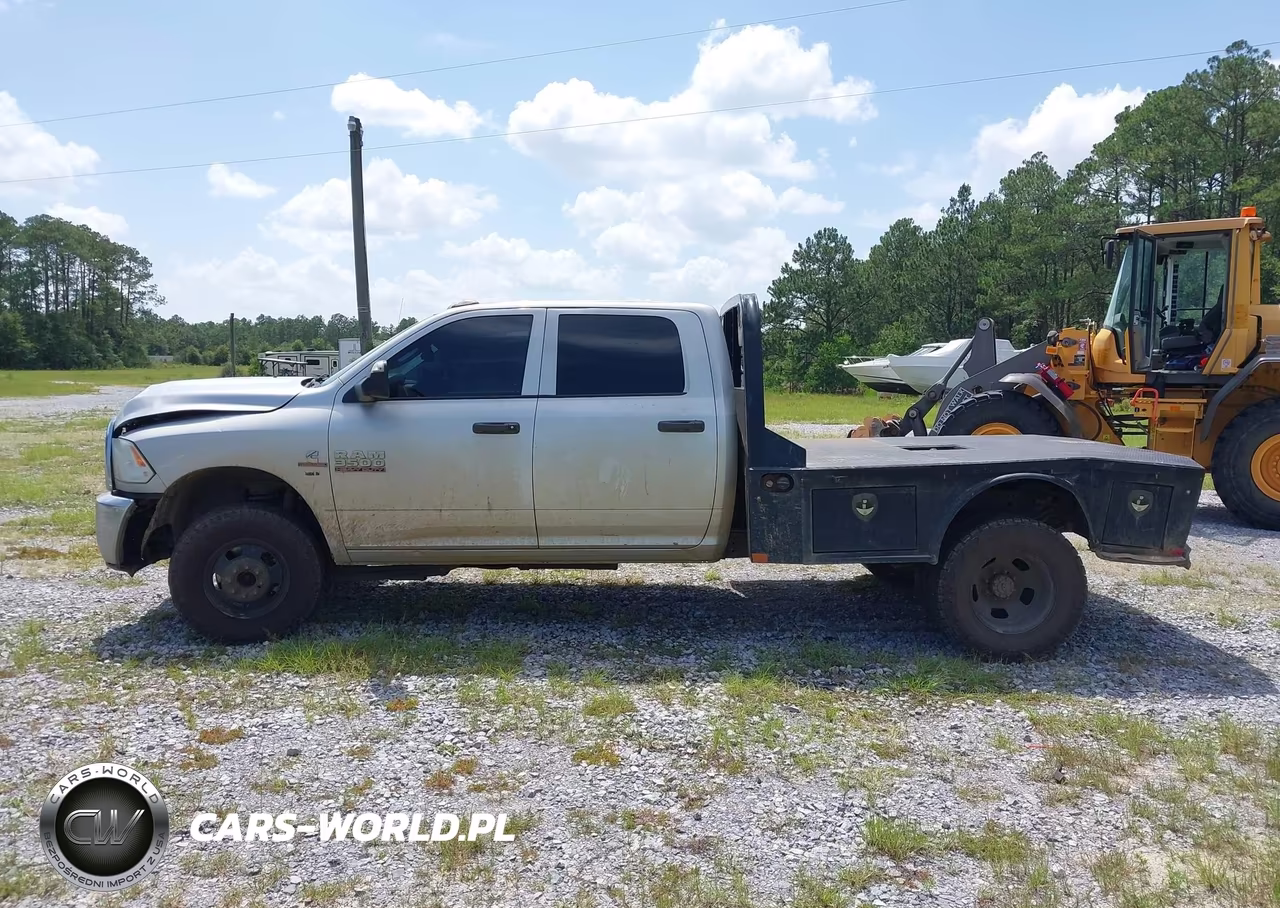 2017 Ram 3500 Tradesman 4X4 8' Box VIN:3C63RRGL5HG729763 - 17