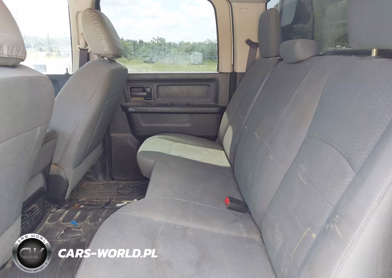 2017 Ram 3500 Tradesman 4X4 8' Box VIN:3C63RRGL5HG729763 - 6