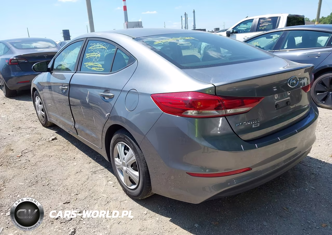 2018 Hyundai Elantra Se VIN:5NPD74LF8JH333894 - 3