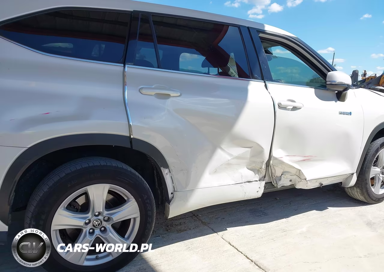 2021 Toyota Highlander Hybrid Le VIN:5TDZARAH5MS504642 - 18