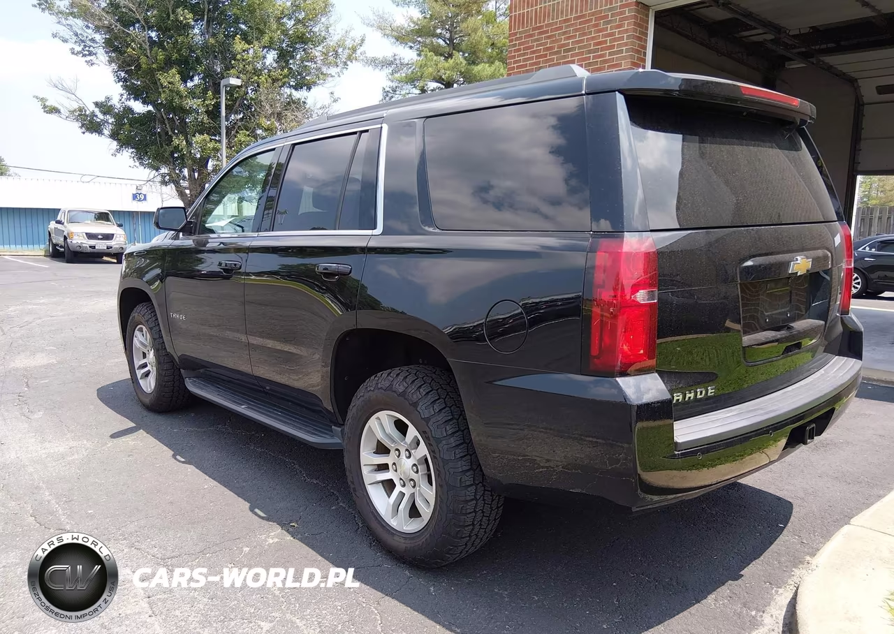 2017 Chevrolet Tahoe Ls VIN:1GNSKAEC5HR329741 - 3