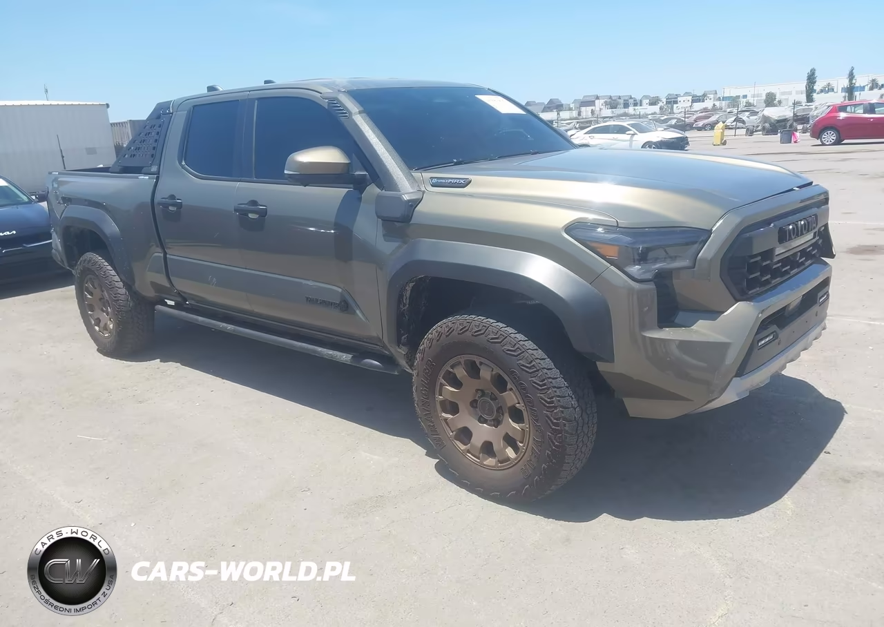 2026 Toyota Tacoma Hybrid Trailhunter