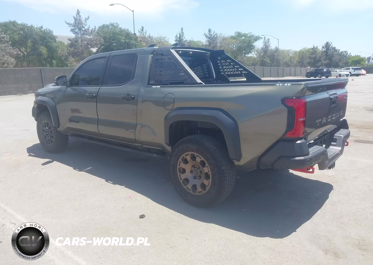 2026 Toyota Tacoma Hybrid Trailhunter VIN:3TYLC5LN8TT053298 - 3