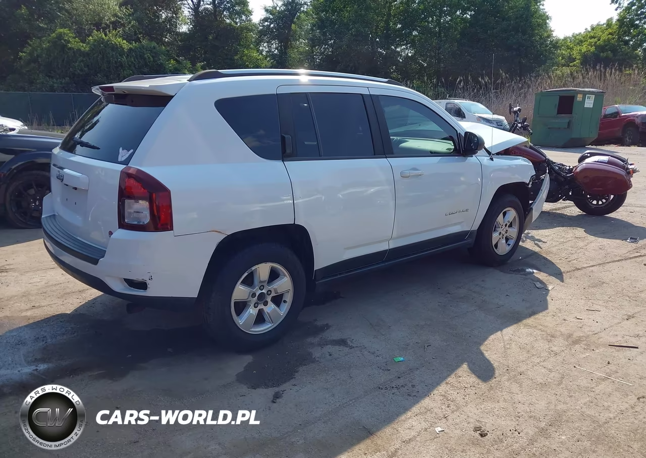 2014 Jeep Compass Sport VIN:1C4NJCBAXED844735 - 4