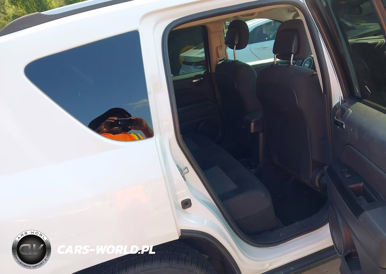2014 Jeep Compass Sport VIN:1C4NJCBAXED844735 - 8