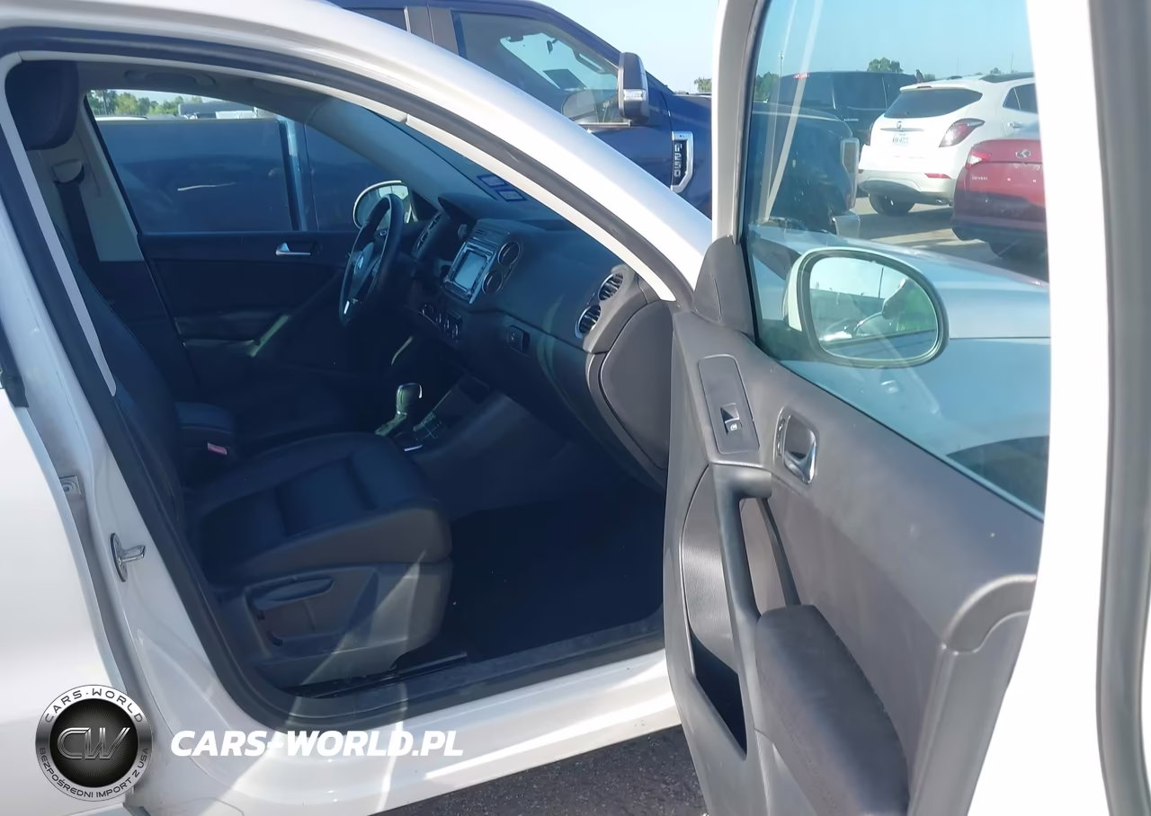 2012 Volkswagen Tiguan Se VIN:WVGAV7AX8CW532698 - 5