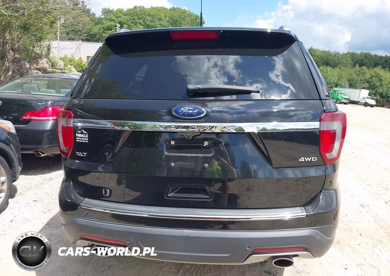 2018 Ford Explorer Xlt VIN:1FM5K8D86JGC78498 - 16